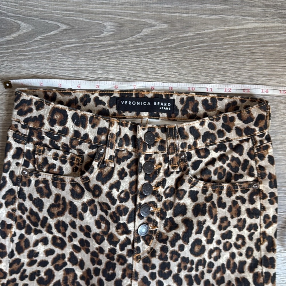 VERONICA BEARD Debbie Leopard Button Front Skinny… - image 6